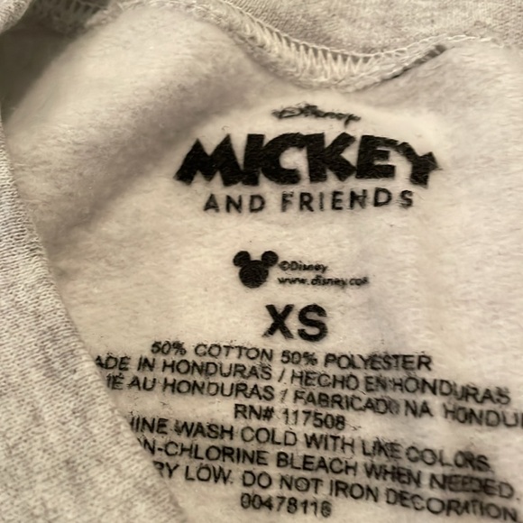 Mickey and Friends sweatshirt - Picture 2 of 6